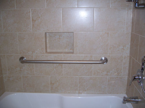 [bath06-10.jpg]